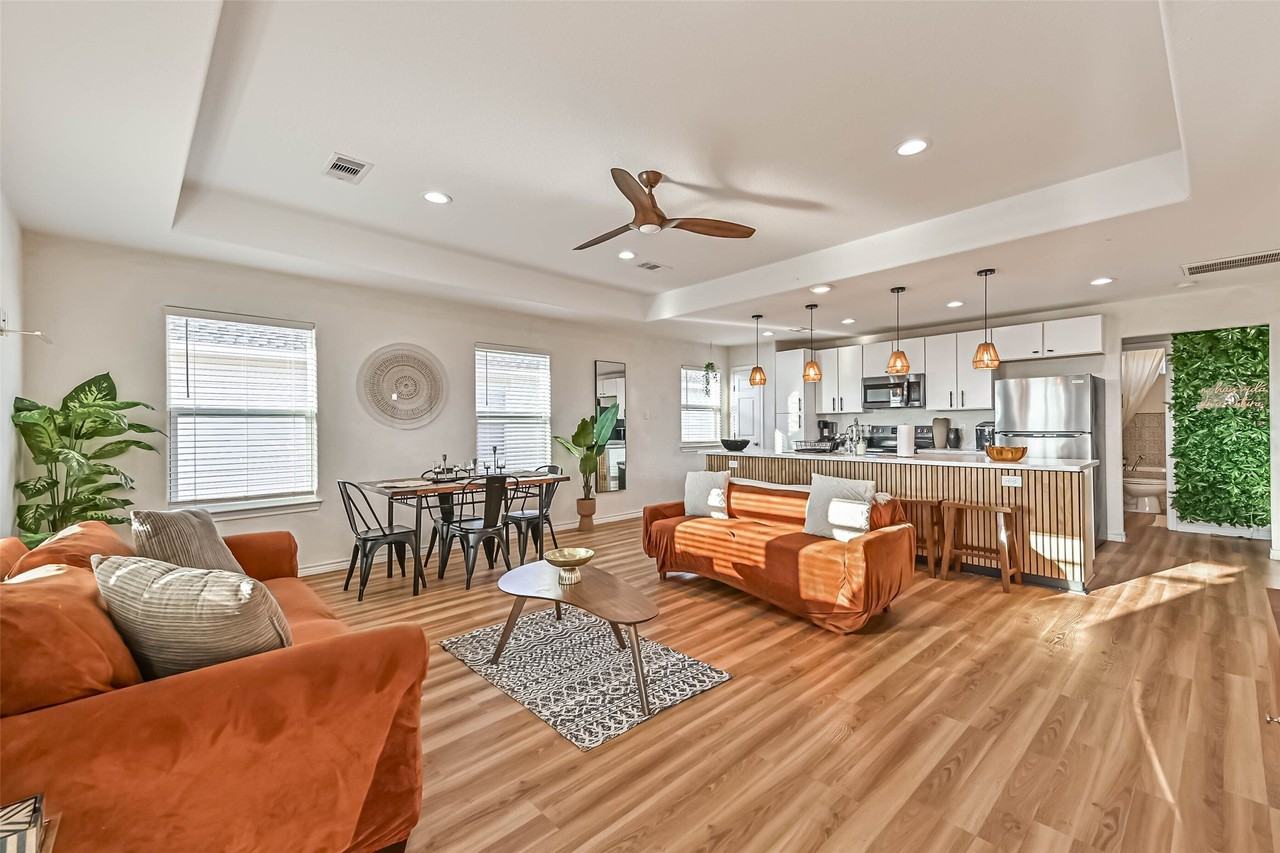 414 Thunder Rd - Photo 3 of 48