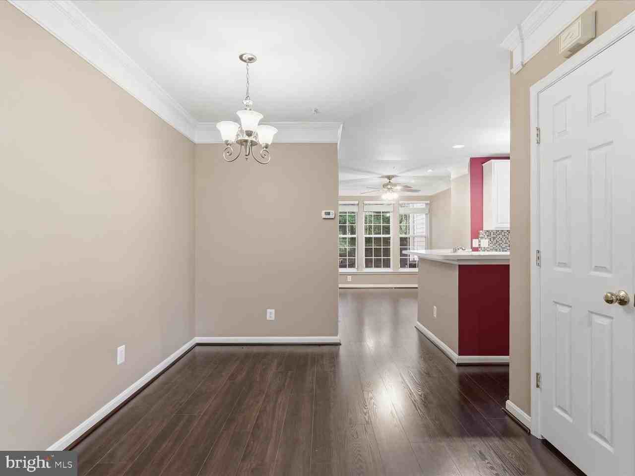 12753 Fair Crest Ct - Photo 5 of 36
