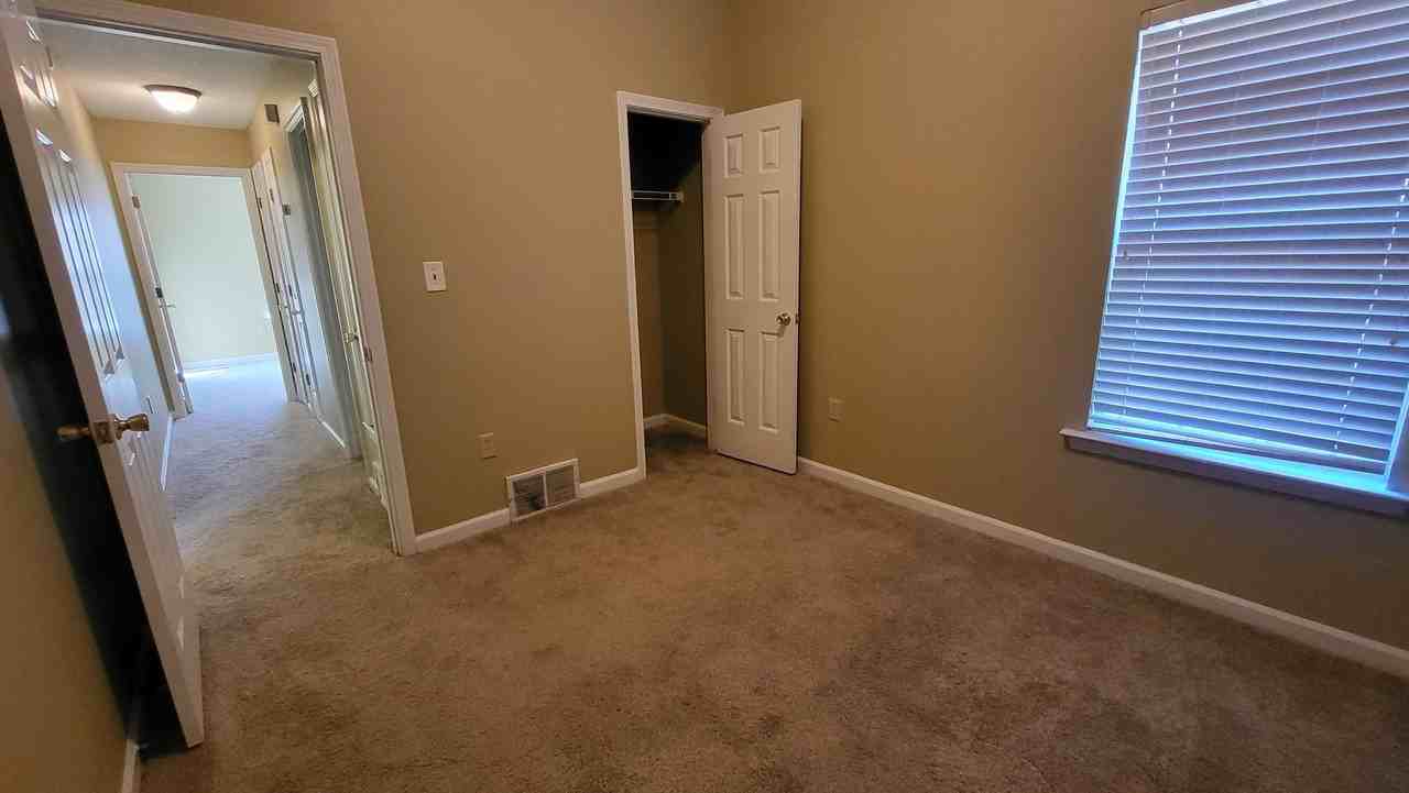 2777 Virginia Woods Pl - Photo 5 of 12
