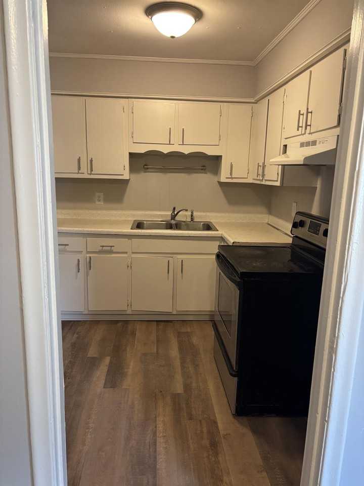4095 Print Ave - Photo 2 of 8