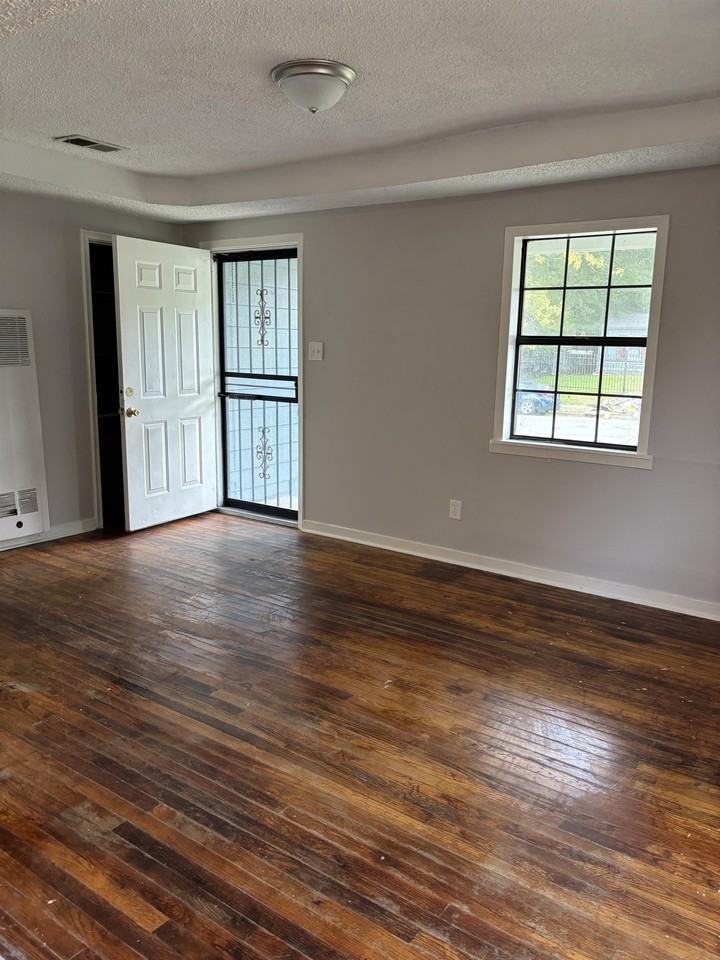 4095 Print Ave - Photo 7 of 8