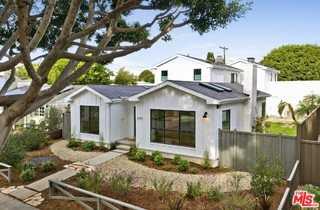 2415 Cloverfield Blvd #A - Photo 2 of 8