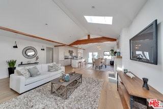 2415 Cloverfield Blvd #A - Photo 4 of 8