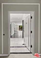 1210 N Kings Rd #104 - Photo 2 of 8