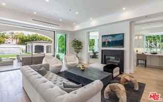 722 N Camden Dr - Photo 6 of 8