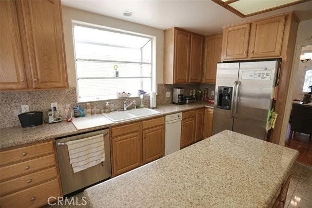 1456 5th St - Photo 6 of 7