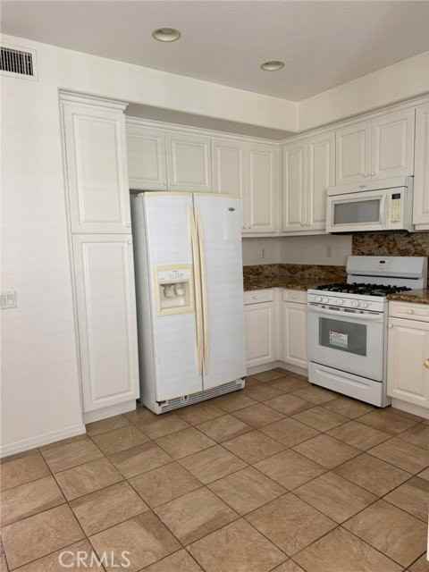 1434 James M Wood Blvd - Photo 7 of 8