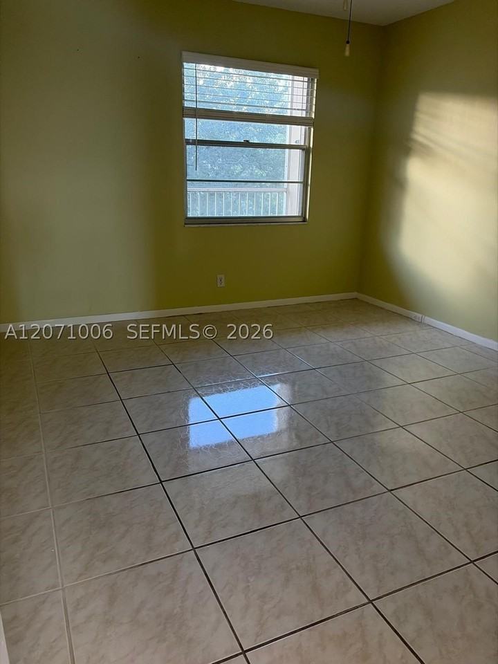 13355 Sw 9th Ct #313H - Photo 6 of 12