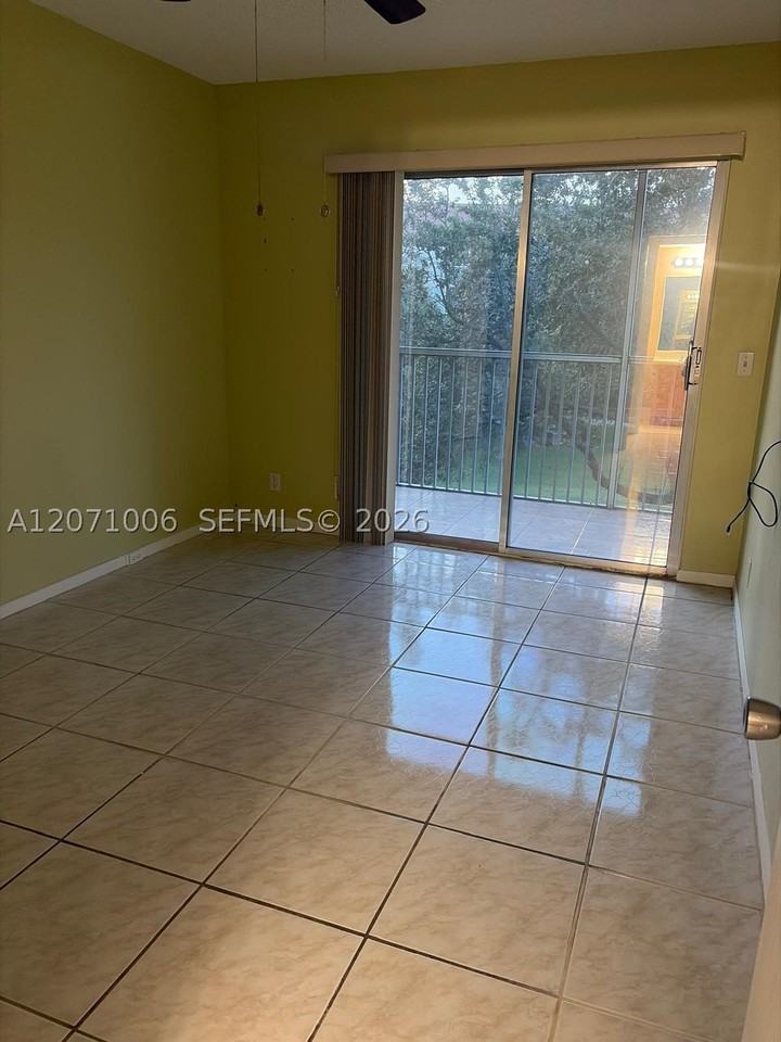 13355 Sw 9th Ct #313H - Photo 7 of 12