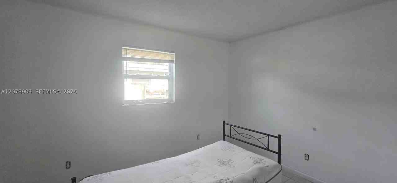 3300 Se Fairmont St #0 - Photo 4 of 5