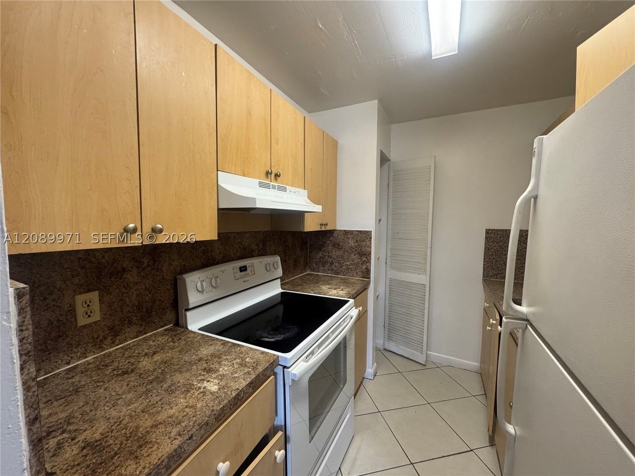 888 Ne 132nd St #205 - Photo 3 of 13