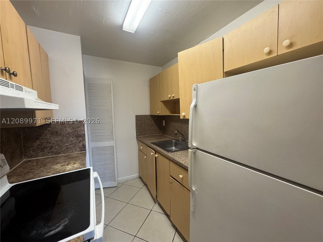 888 Ne 132nd St #205 - Photo 4 of 13
