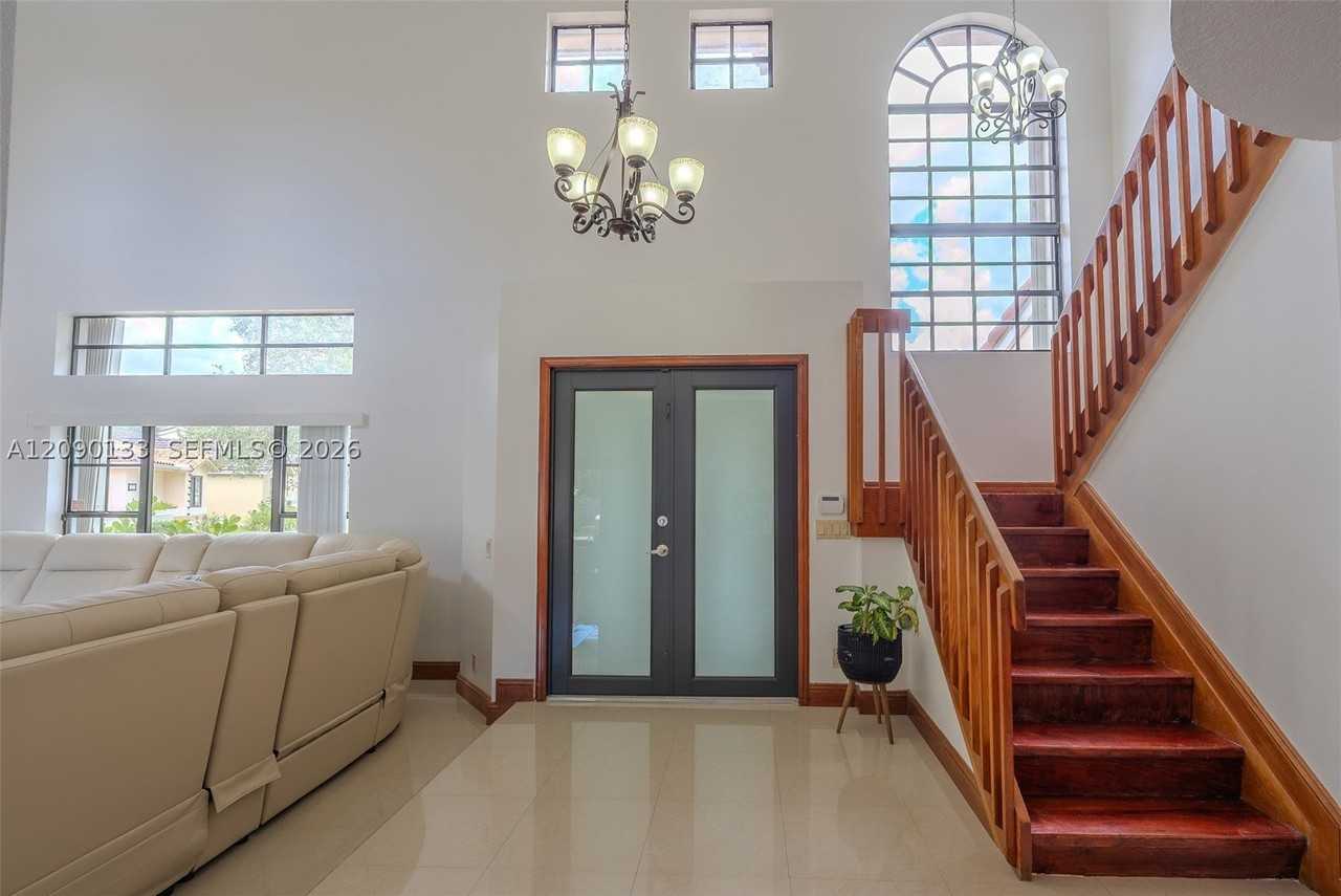 4671 Sw 155th Pl #4671 - Photo 3 of 20