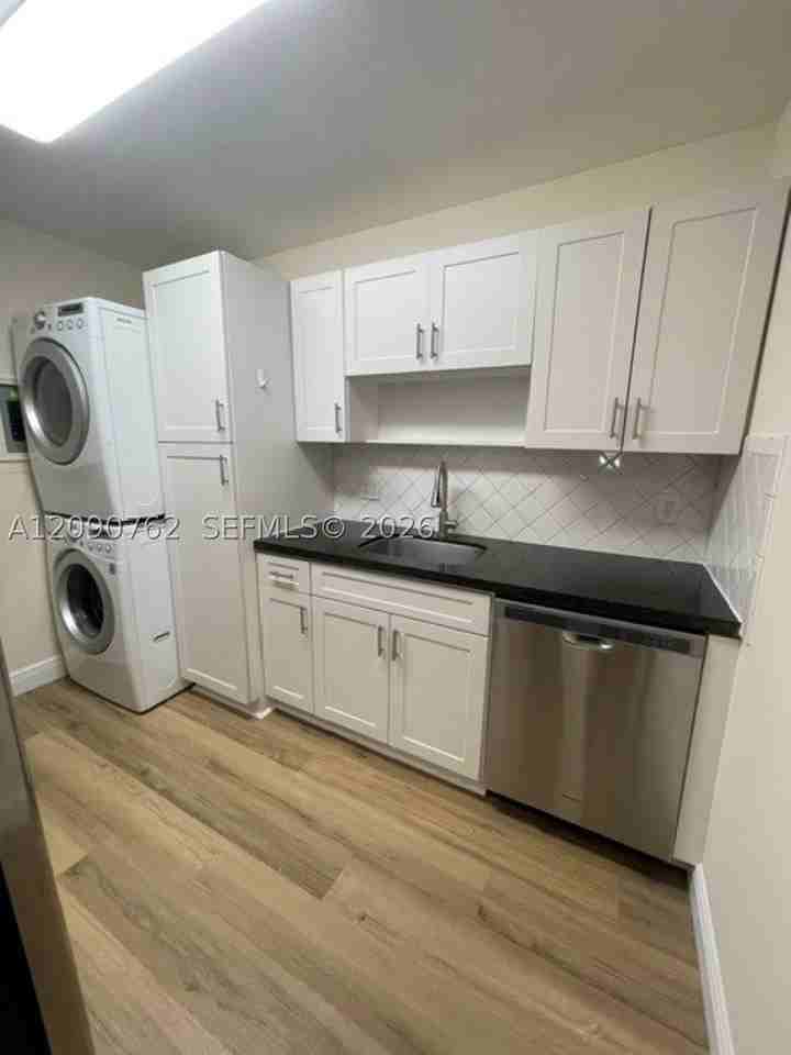 7915 Sw 86th St #701 - Photo 2 of 24