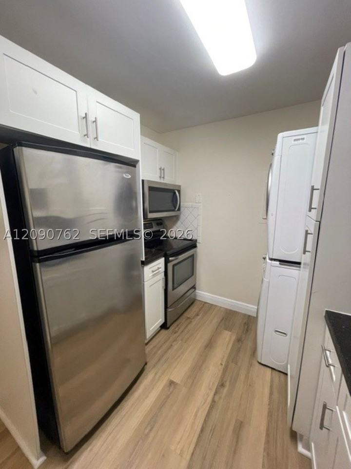7915 Sw 86th St #701 - Photo 3 of 24