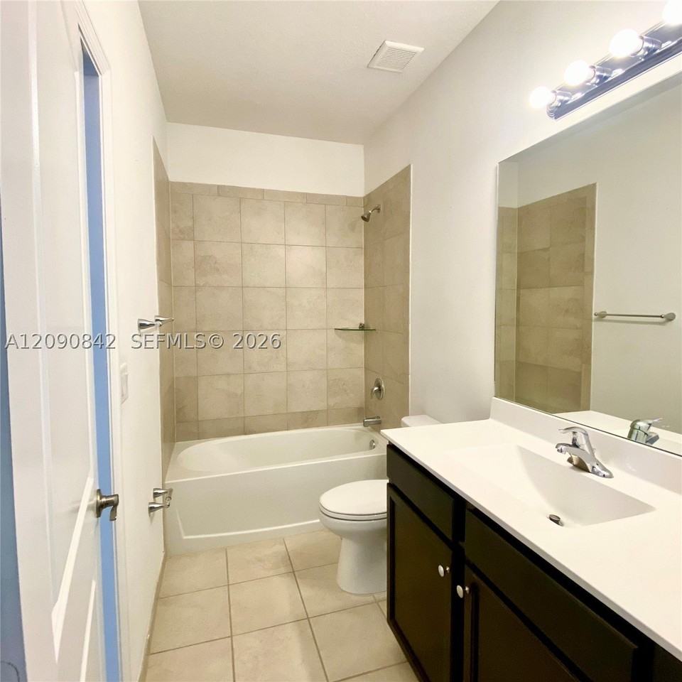24902 Sw 114th Ave - Photo 6 of 16