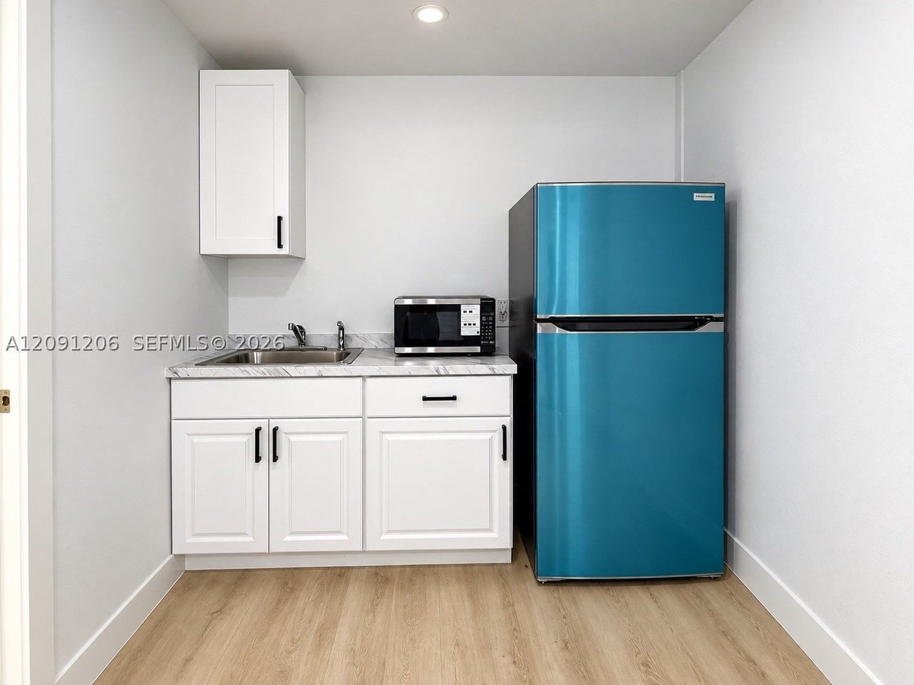 7637 Biltmore Blvd #1 - Photo 3 of 6