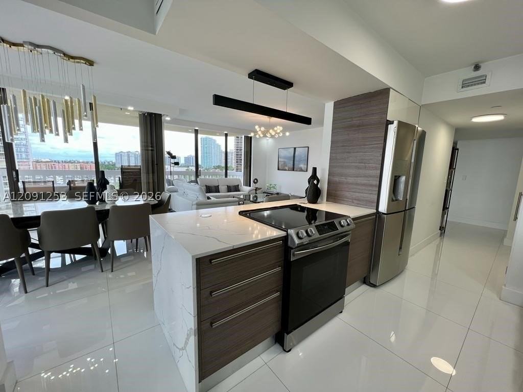 19355 Turnberry Way #6D - Photo 4 of 41