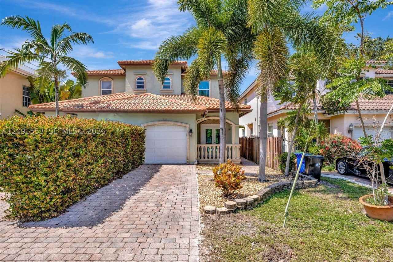 853 Sw 11th Ct