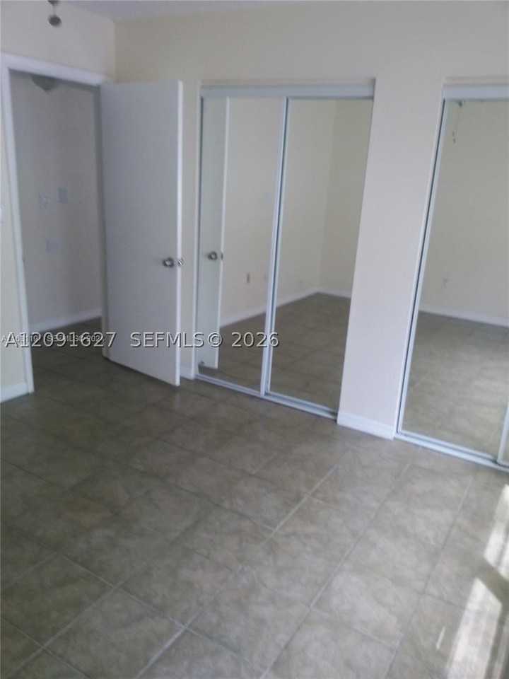 1919 Plunkett St #7 - Photo 2 of 5