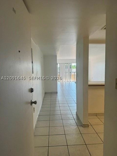 3945 Sw 89th Ave #203 - Photo 4 of 37