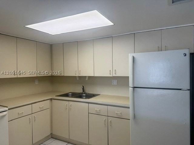 3945 Sw 89th Ave #203 - Photo 7 of 37
