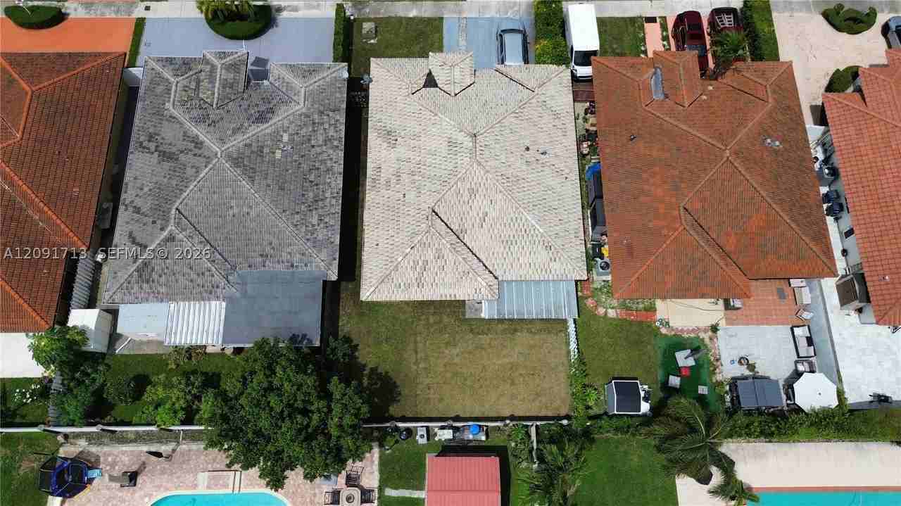 12810 Nw 6th Ln - Photo 2 of 28