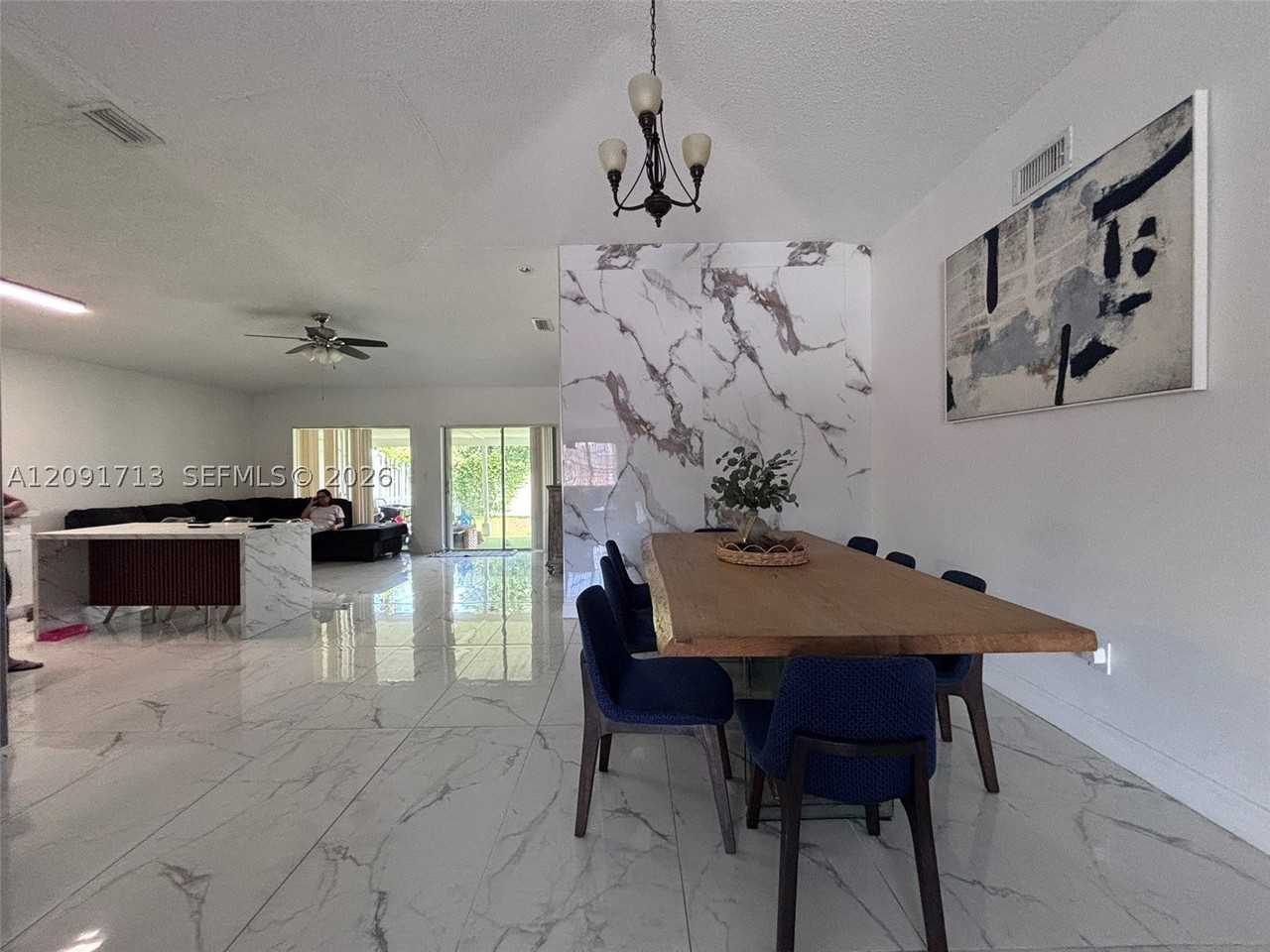12810 Nw 6th Ln - Photo 4 of 28