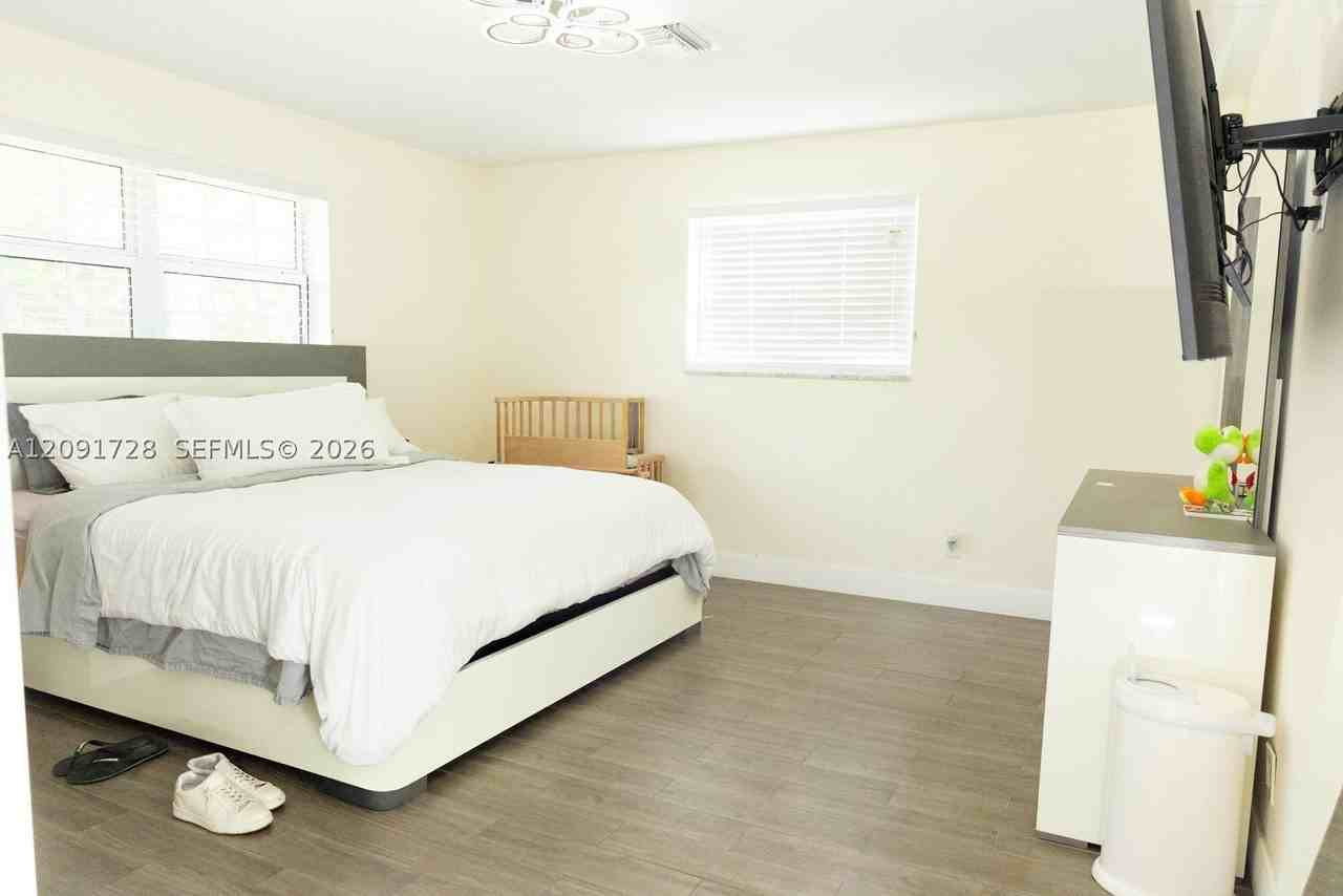 1320 Arthur St #1320 - Photo 7 of 39