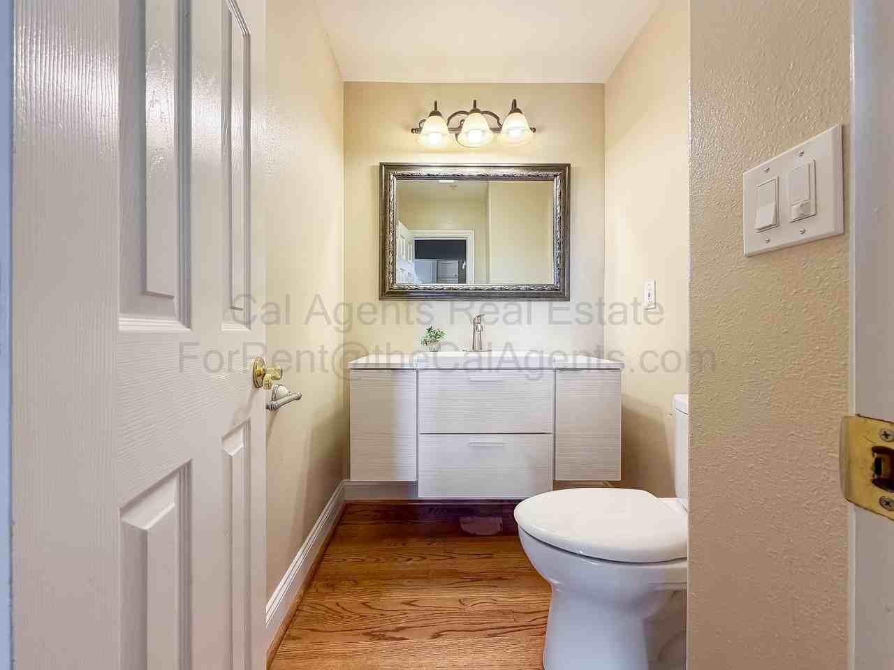 6053 Skyline Blvd #1 - Photo 6 of 38