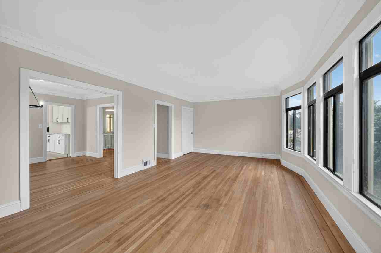 14351437 18th Ave #1435 - Photo 4 of 20