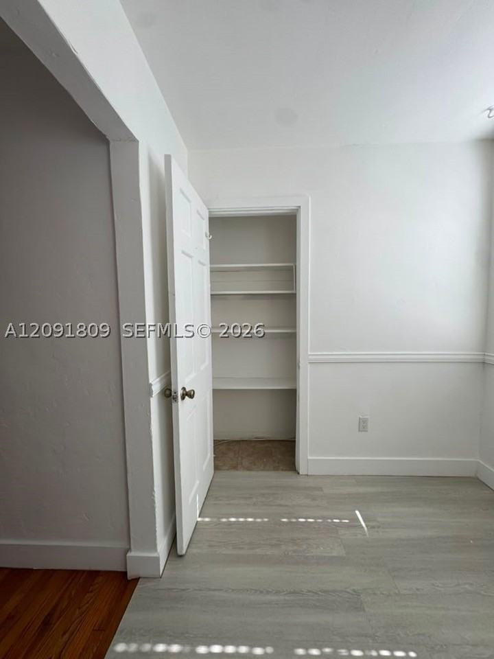 15 Sidonia Ave #2 - Photo 4 of 12
