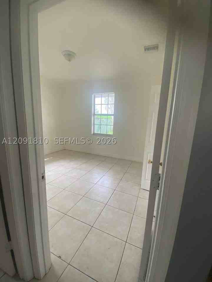 9752 Nw 26th Ave #9752 - Photo 7 of 14