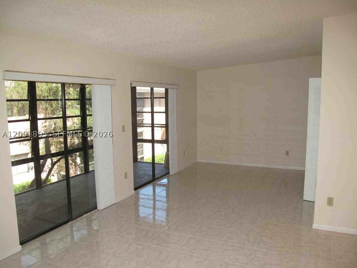 9940 S Belfort Cir #203 - Photo 4 of 6
