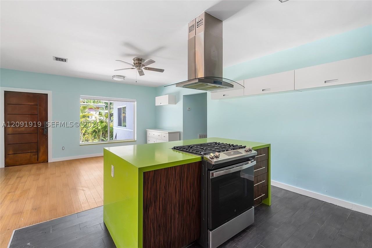 1600 Ne 110th Ter #1600 - Photo 2 of 41