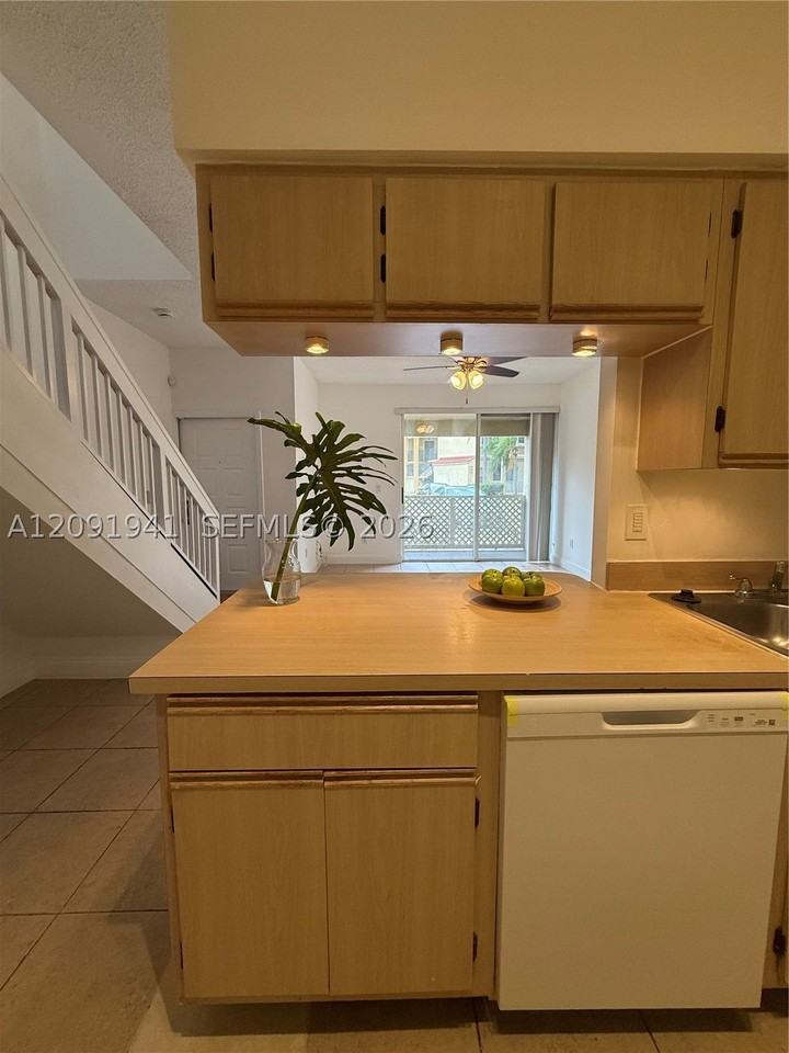 18322 Nw 68th Ave #B - Photo 3 of 16