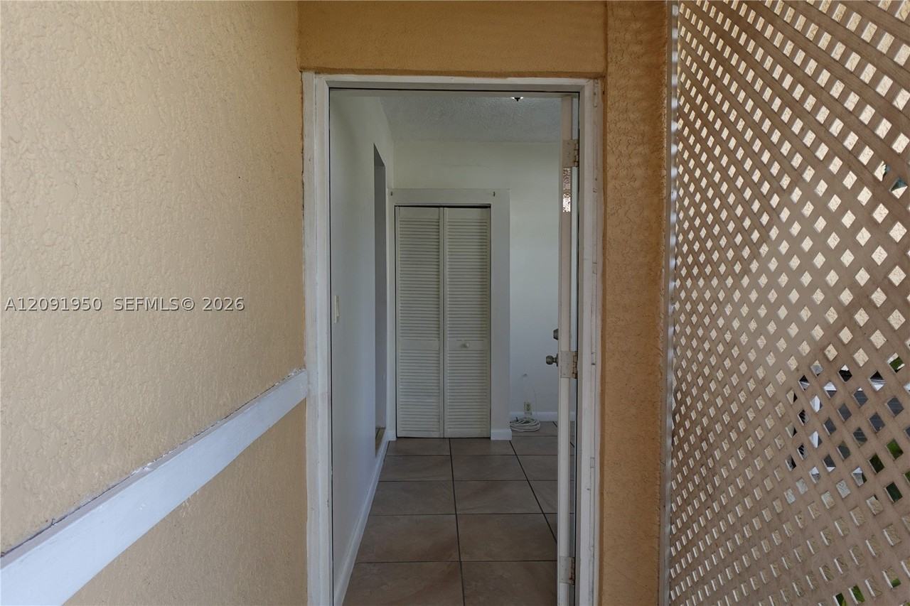 11262 Sw 74th St #0 - Photo 3 of 19
