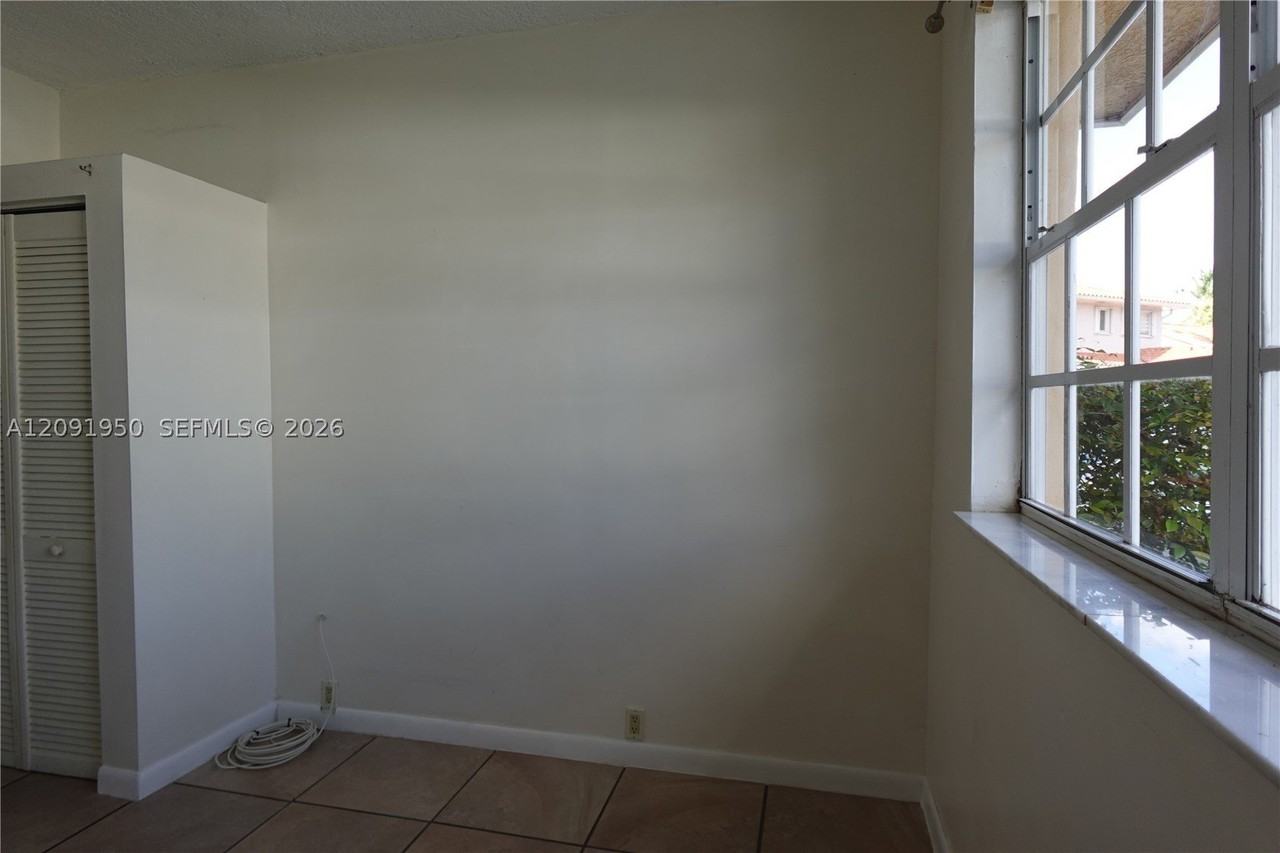11262 Sw 74th St #0 - Photo 6 of 19