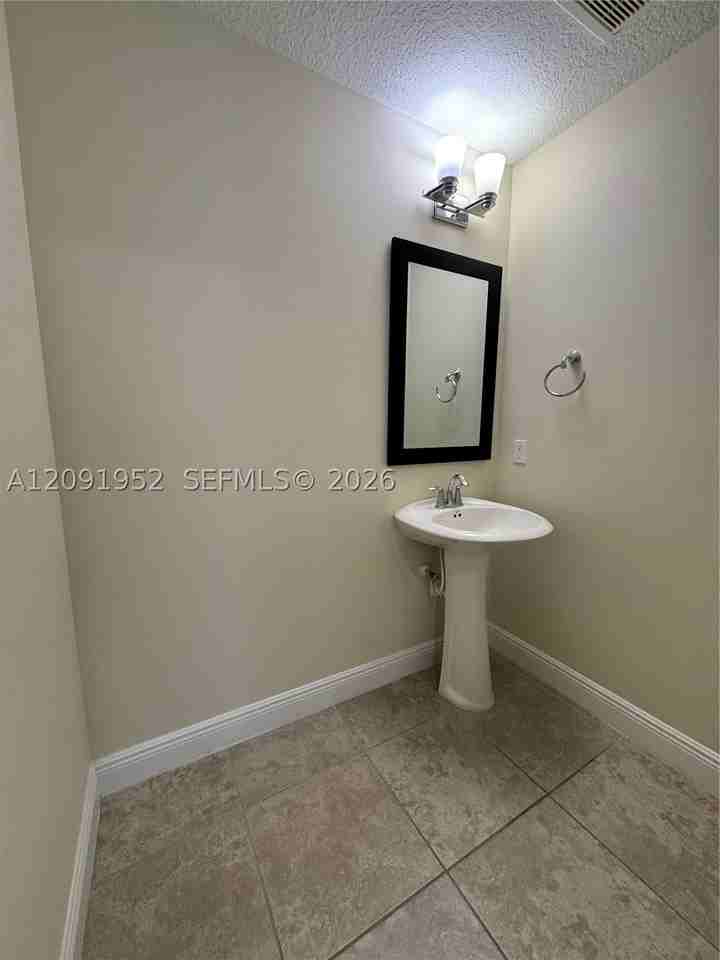 130 Nw 209th Trl #130 - Photo 7 of 26