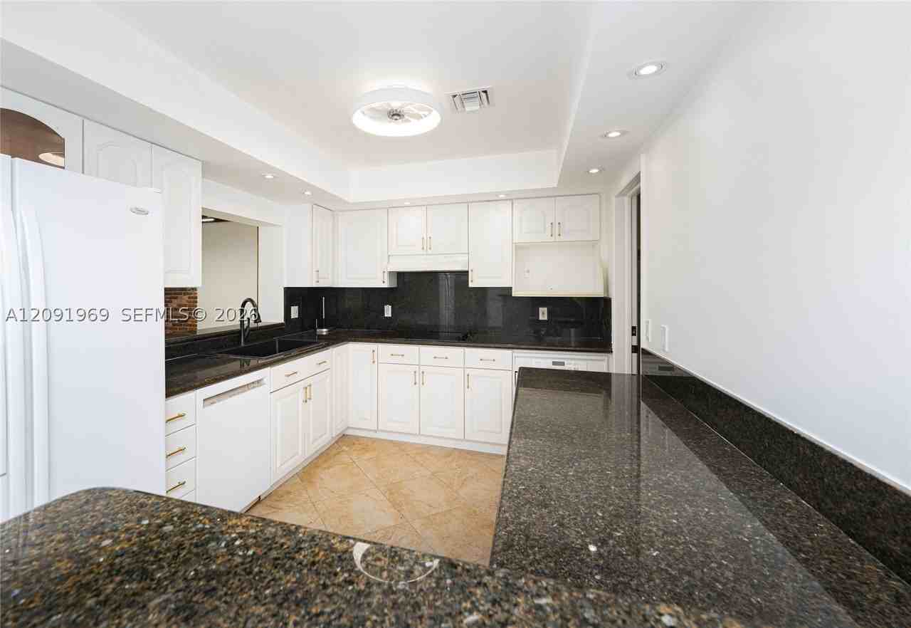 4710 W Park Rd #0 - Photo 6 of 50