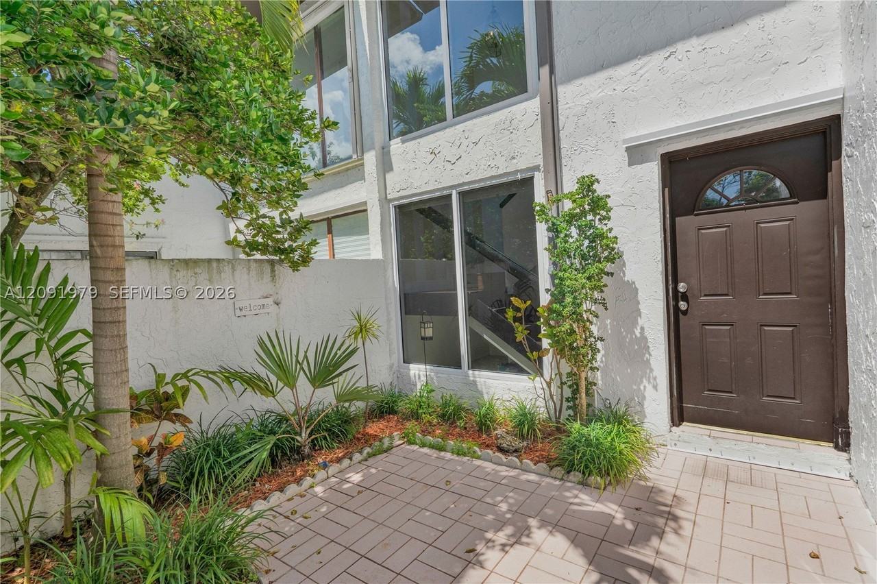 11333 Sw 69th Ln #11333 - Photo 4 of 29