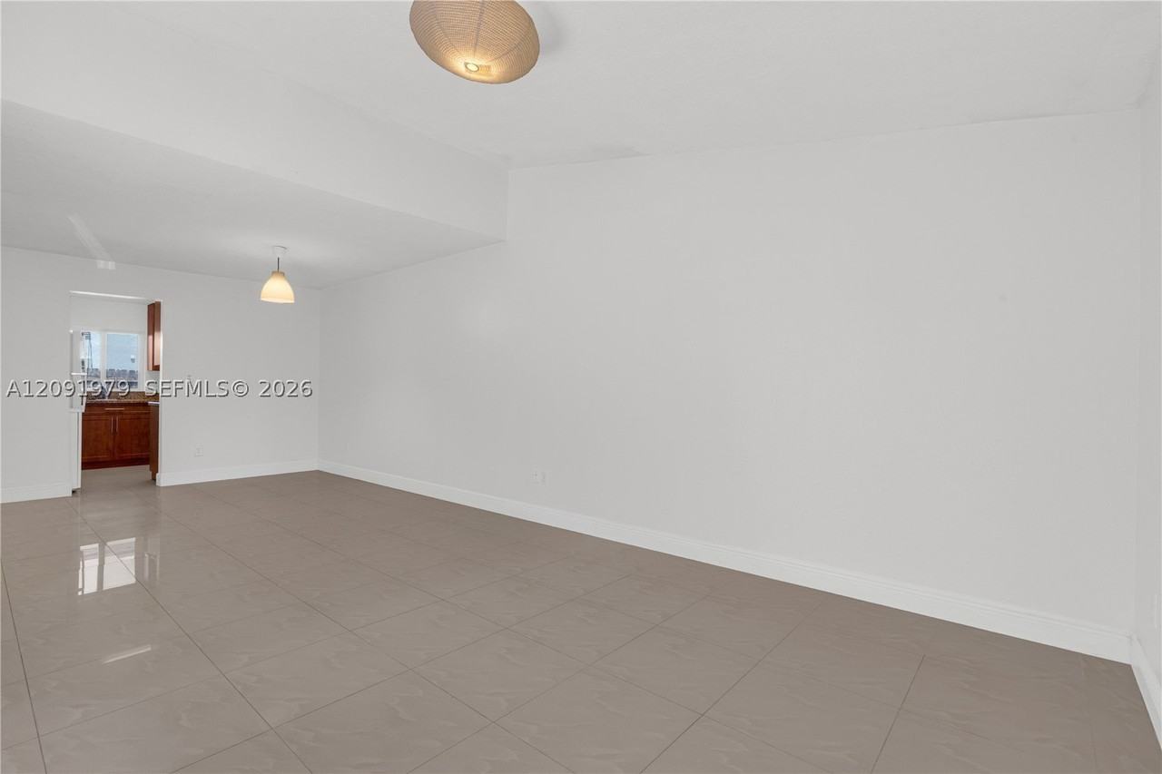 11333 Sw 69th Ln #11333 - Photo 5 of 29
