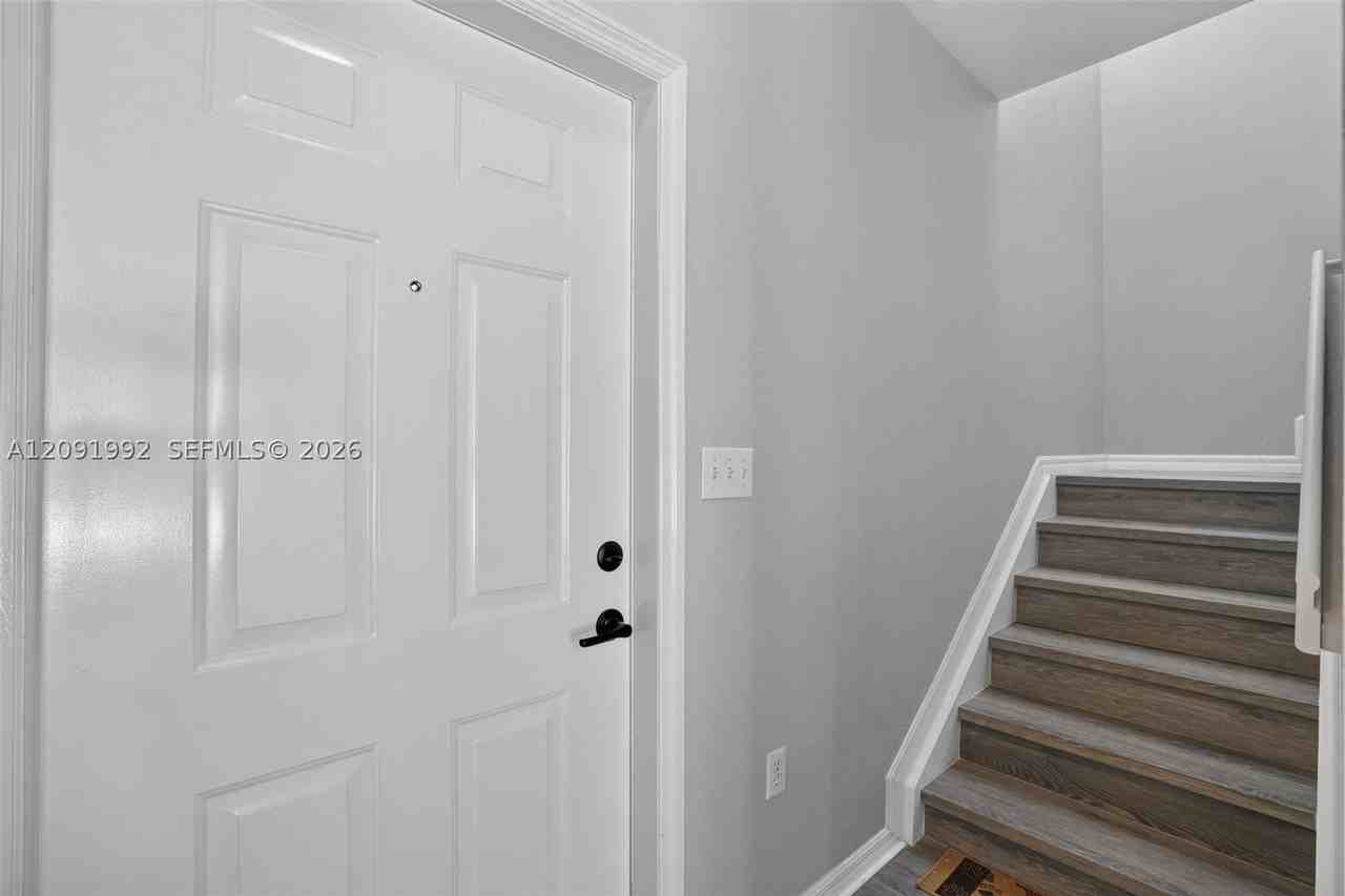 751 Se 2nd St #751 - Photo 2 of 34