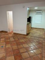 featured image of 645 Ne 77th St #8