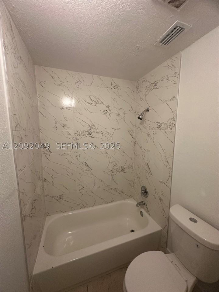 2268 Sw 81st Ave #2268 - Photo 7 of 12