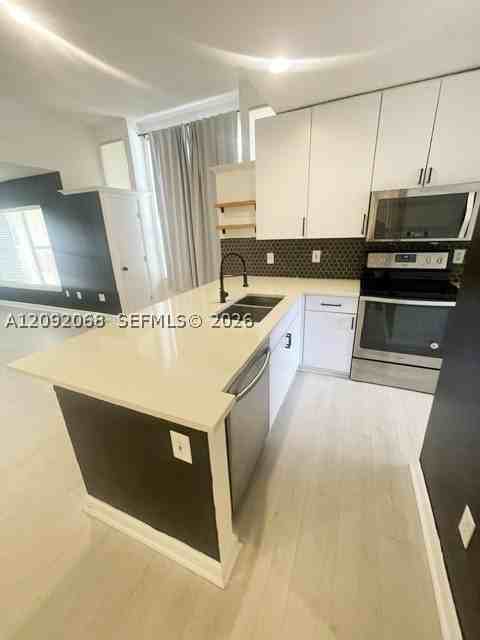 4759 Via Palm Lks #312 - Photo 2 of 24