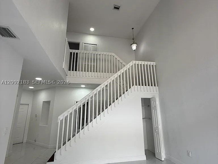 5543 Nw 112th Pl - Photo 7 of 12