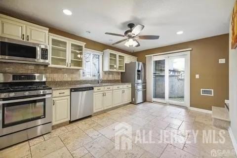 232 Westgate Dr - Photo 4 of 13