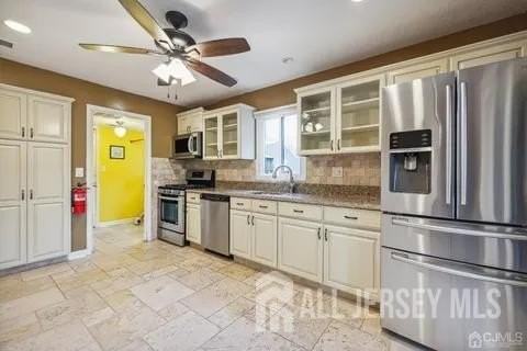 232 Westgate Dr - Photo 5 of 13
