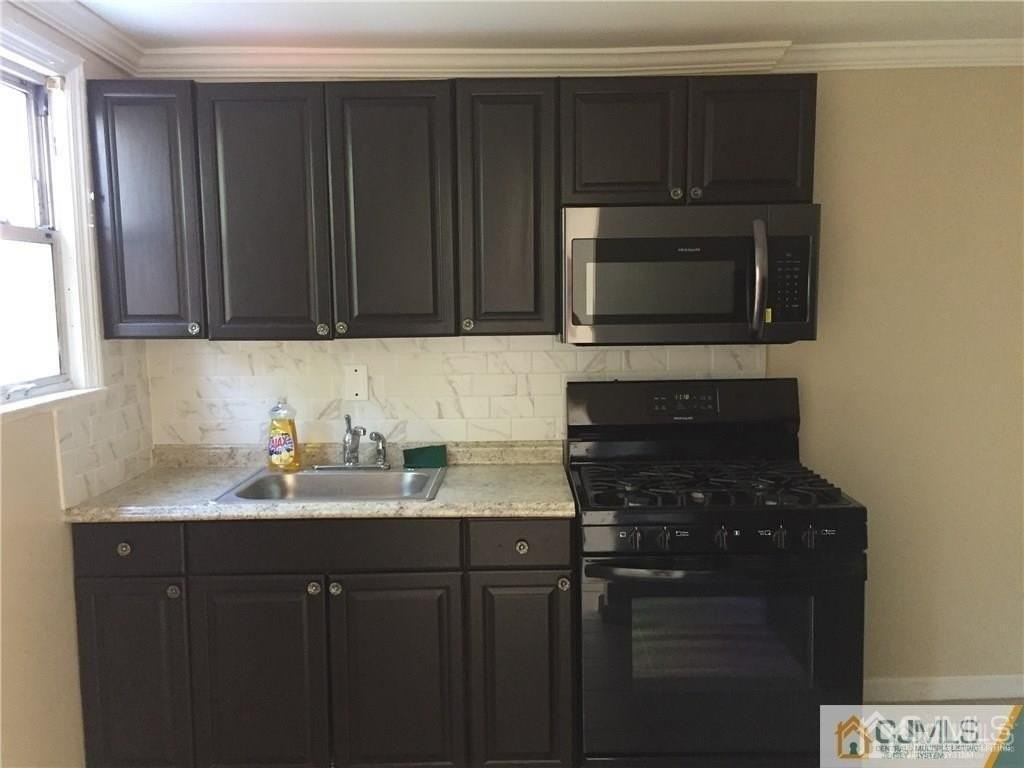 20 Pulaski Ave - Photo 4 of 8